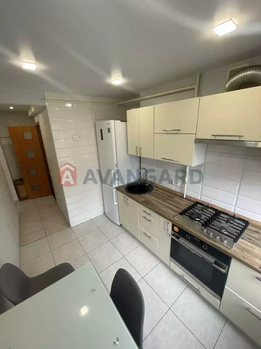 3 ����. ��������, 60/-/8 ��. �., 1/9 ���� ���� 8