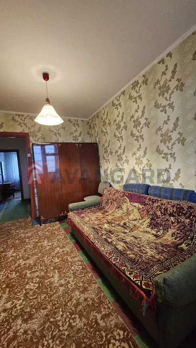 2 ��. ��������, 47/-/8 ��. �., 9/9 ������ ���� 14