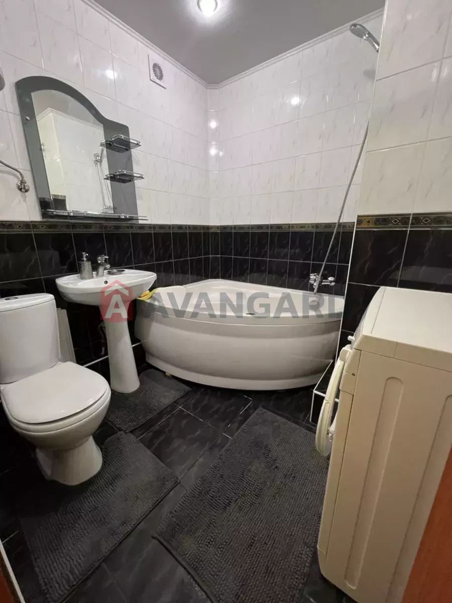 3 . , 71/-/7 . ., 8/9   8