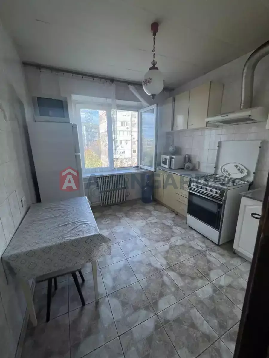 3 кім. квартира, 66/-/- кв. м., 7/9 поверх фото 1 3 кім. квартира, 66/-/- кв. м., 7/9 поверх фото 1