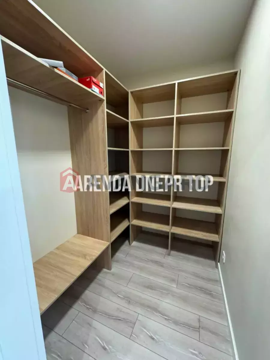 1 ��. ��������, 32/-/- ��. �., 3/6 ������ ���� 6