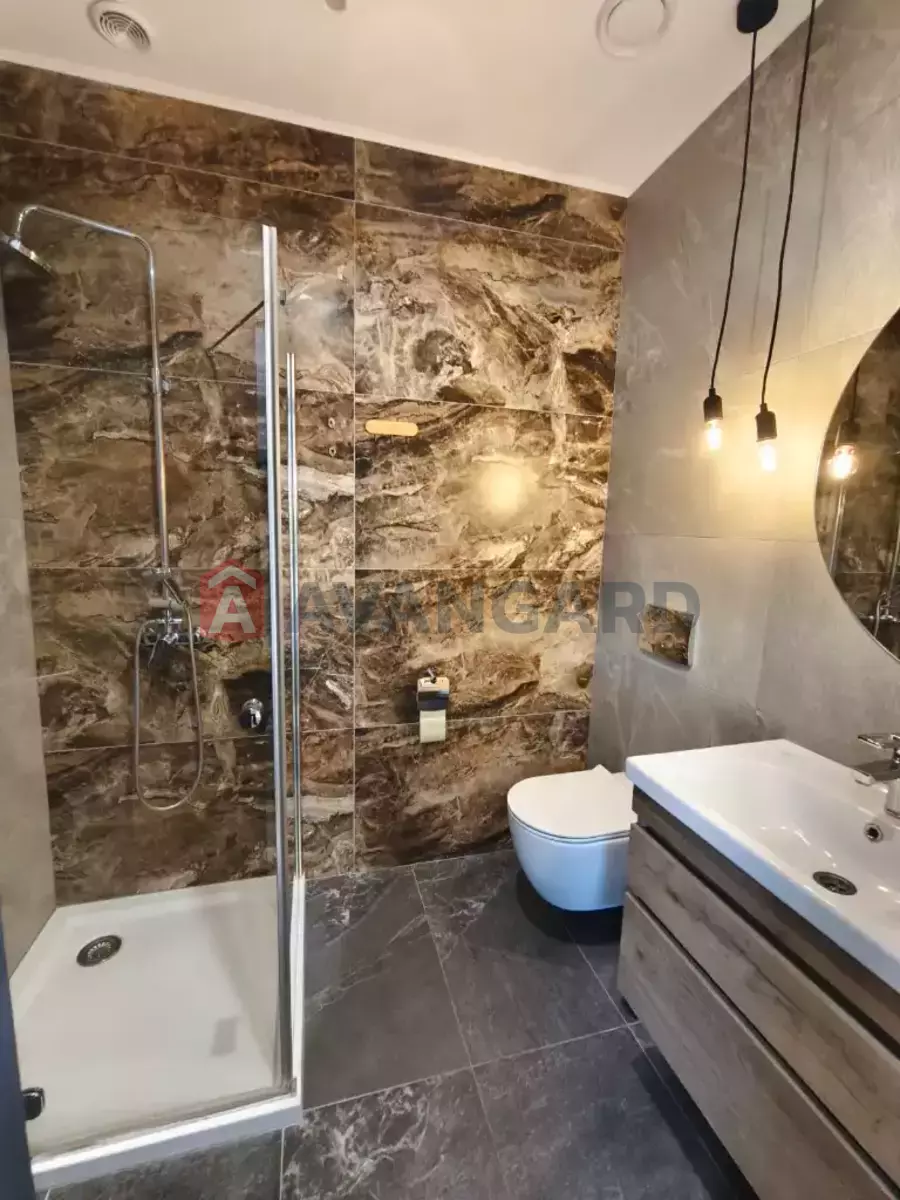 3 ��. ��������, 78/55/15 ��. �., 1/2 ������ ���� 8