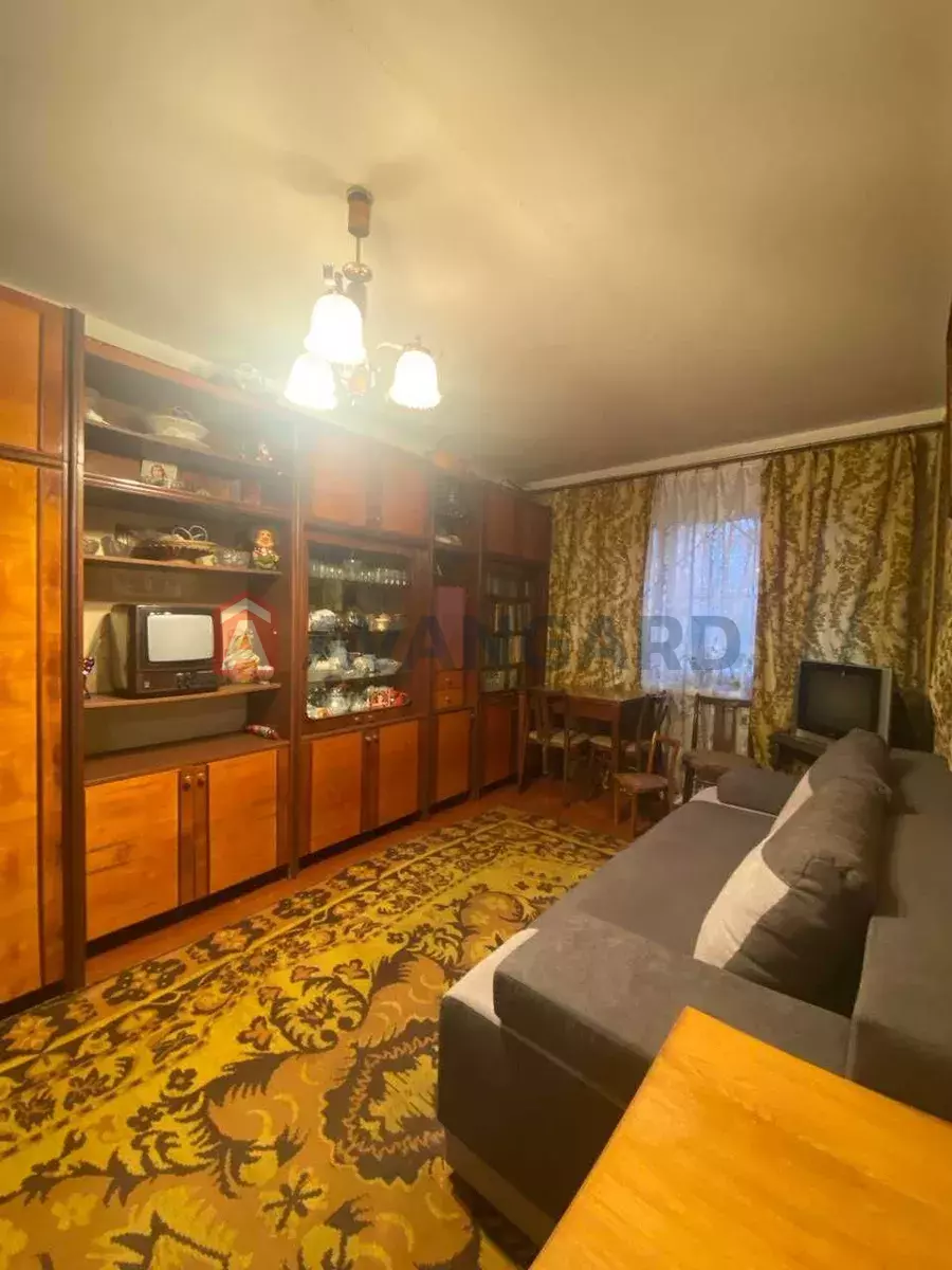 1 ����. ��������, 33/-/5 ��. �., 1/5 ���� ���� 4