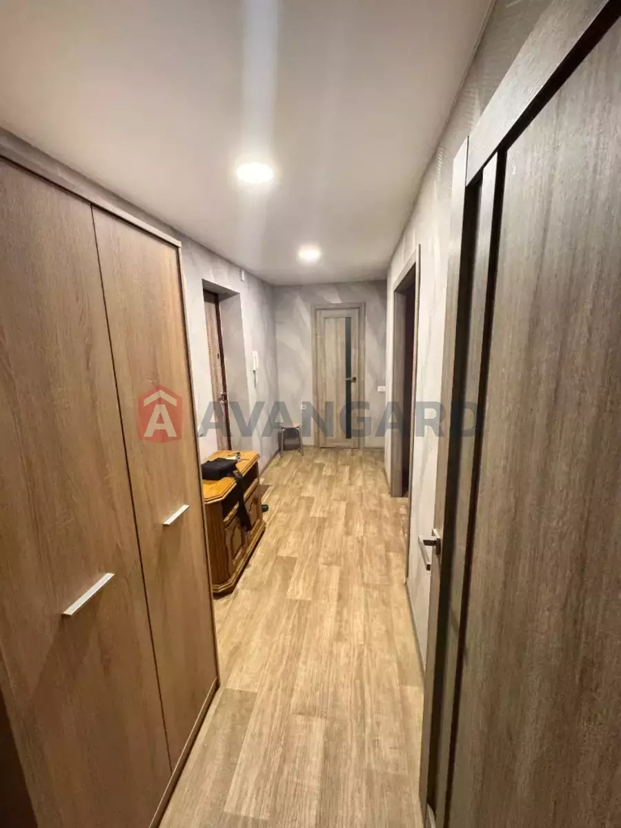 2 ����. ��������, 49/-/- ��. �., 3/9 ���� ���� 9