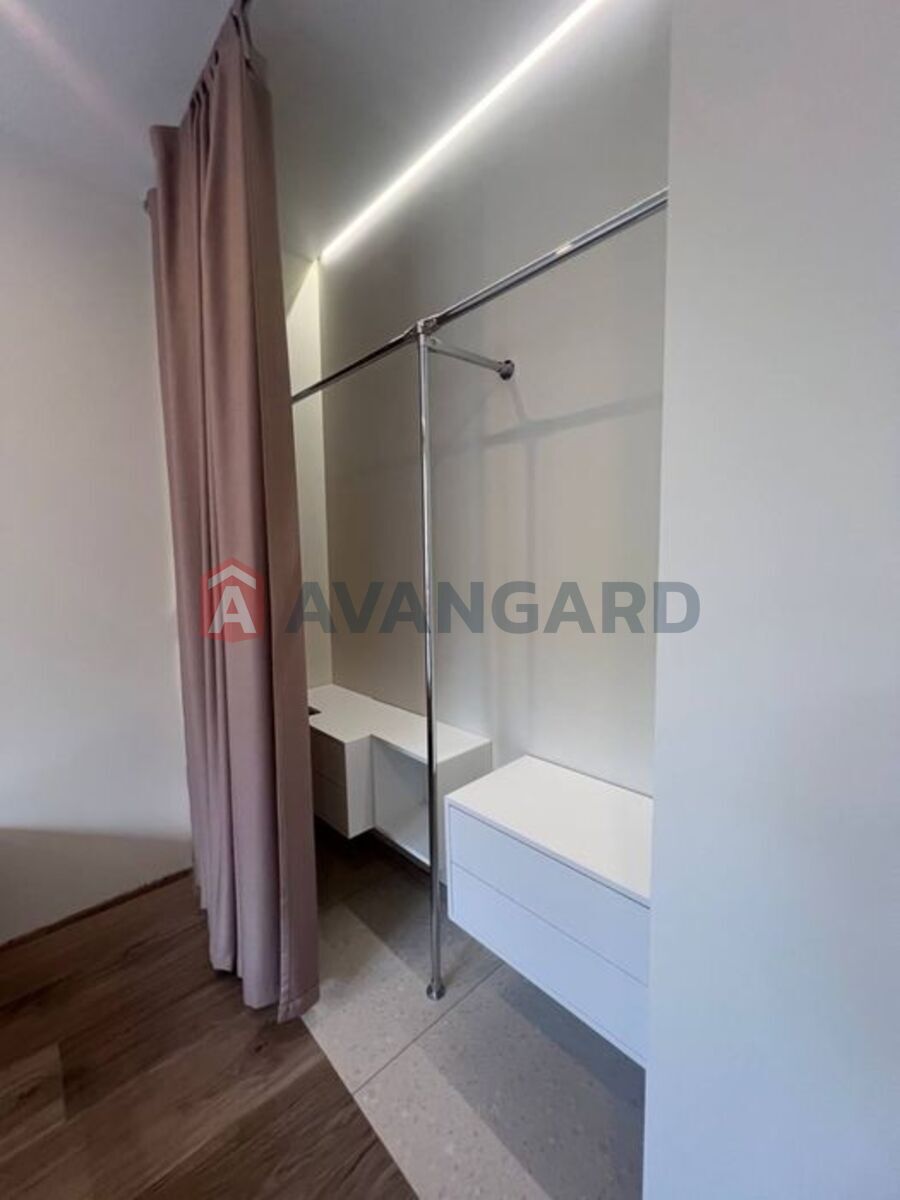 1 ����. ��������, 46/-/17 ��. �., 4/5 ���� ���� 20