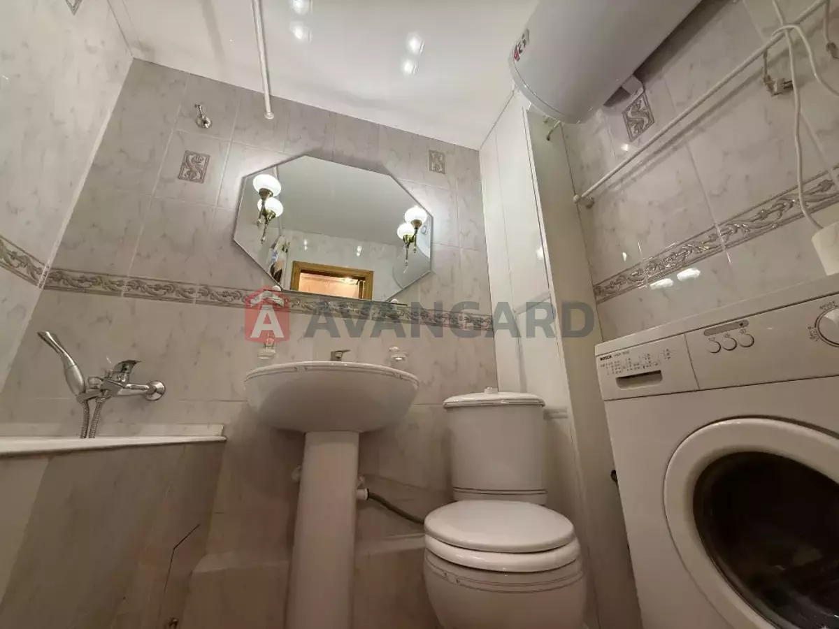 3 ��. ��������, 72/40/9 ��. �., 3/9 ������ ���� 13