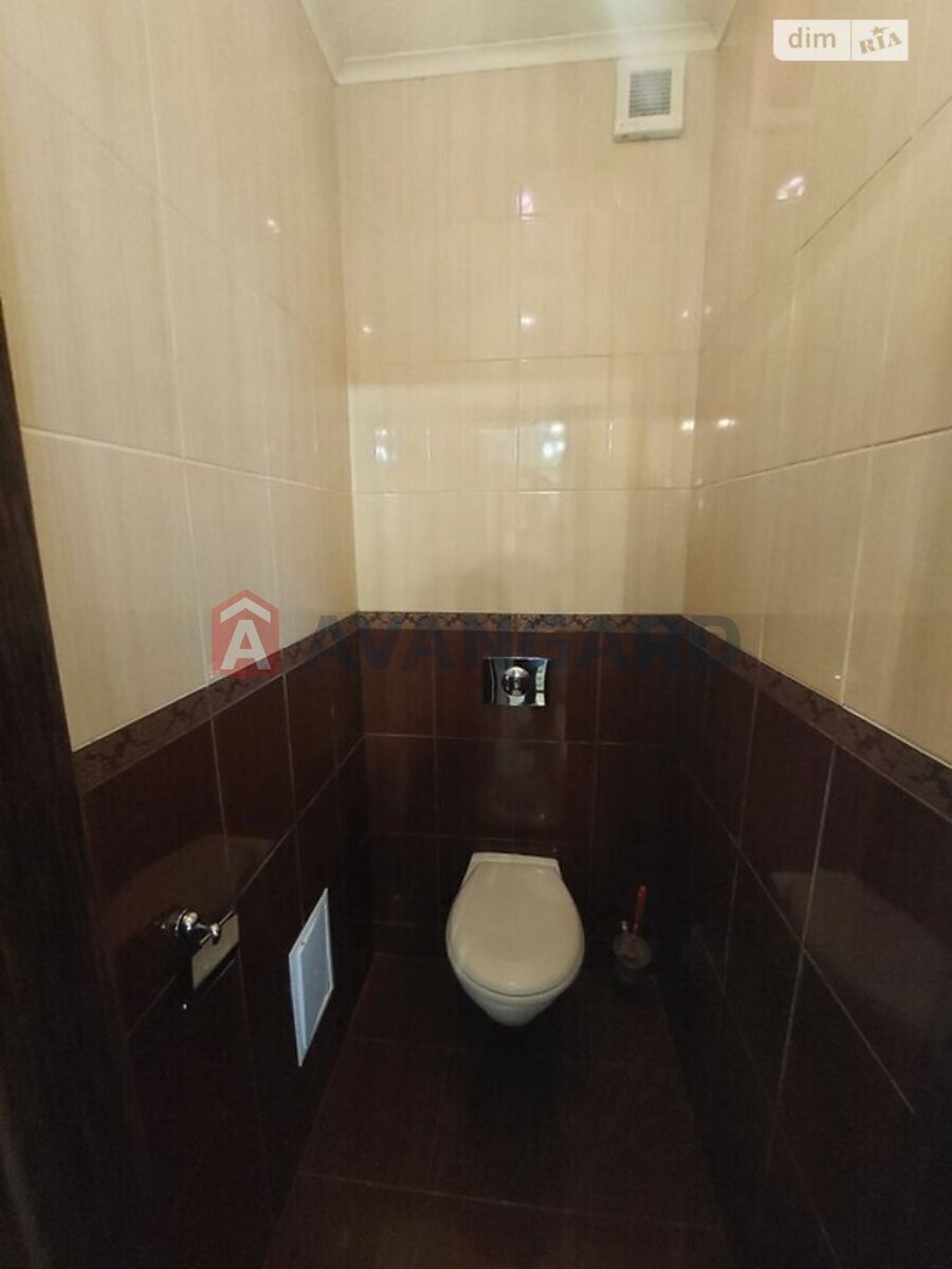 1 ��. ��������, 38/16/14 ��. �., 1/3 ������ ���� 9