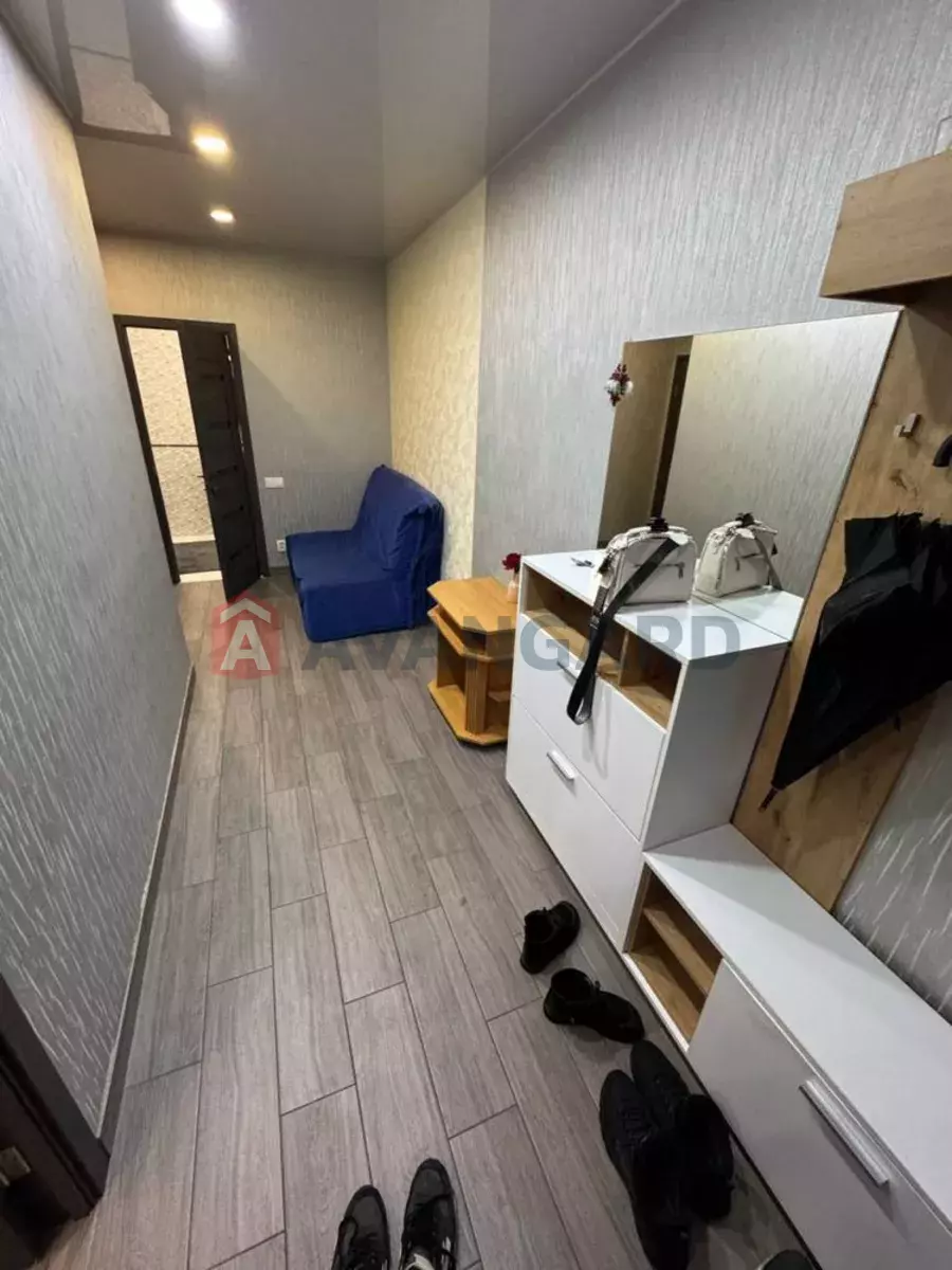 2 ����. ��������, 68/-/15 ��. �., 12/12 ���� ���� 3