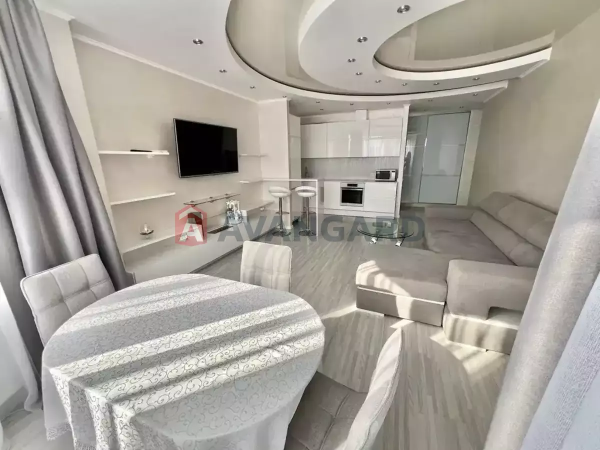 3 ����. ��������, 84/59/14 ��. �., 11/12 ���� ���� 11