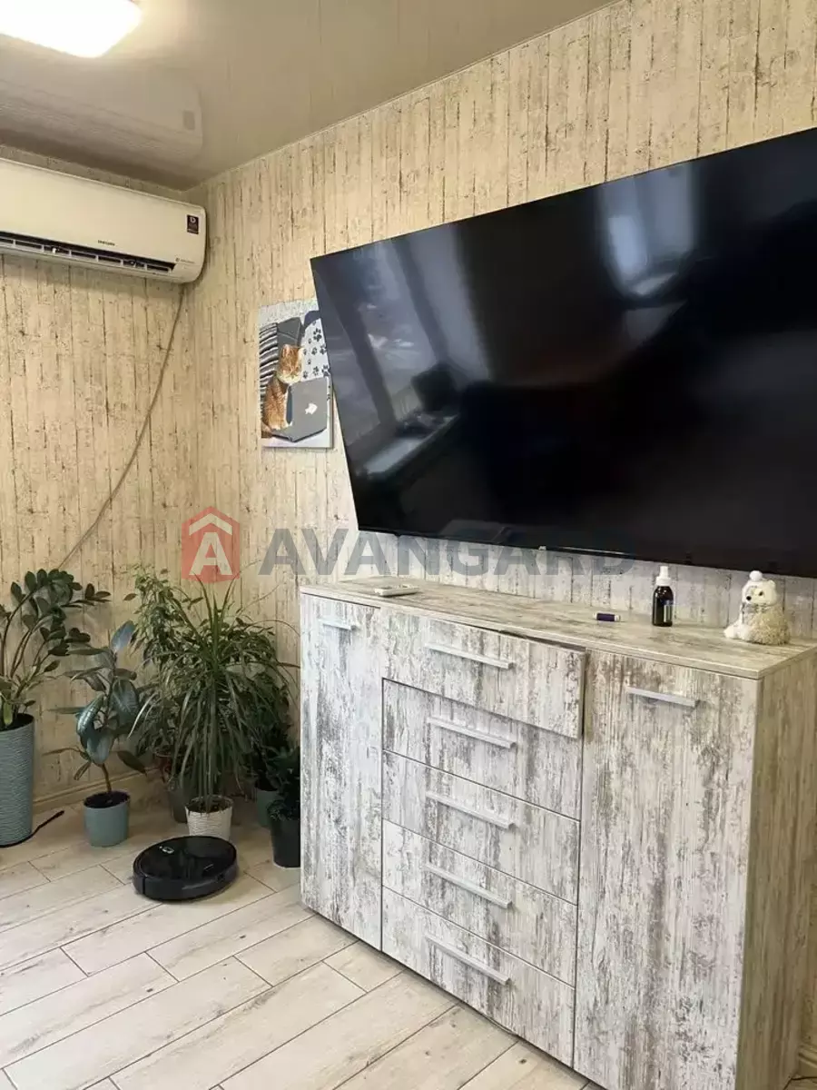 4 . , 80/-/- . ., 8/9   12