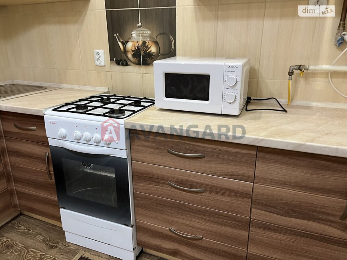 1 ��. ��������, 40/-/10 ��. �., 2/4 ������ ���� 6