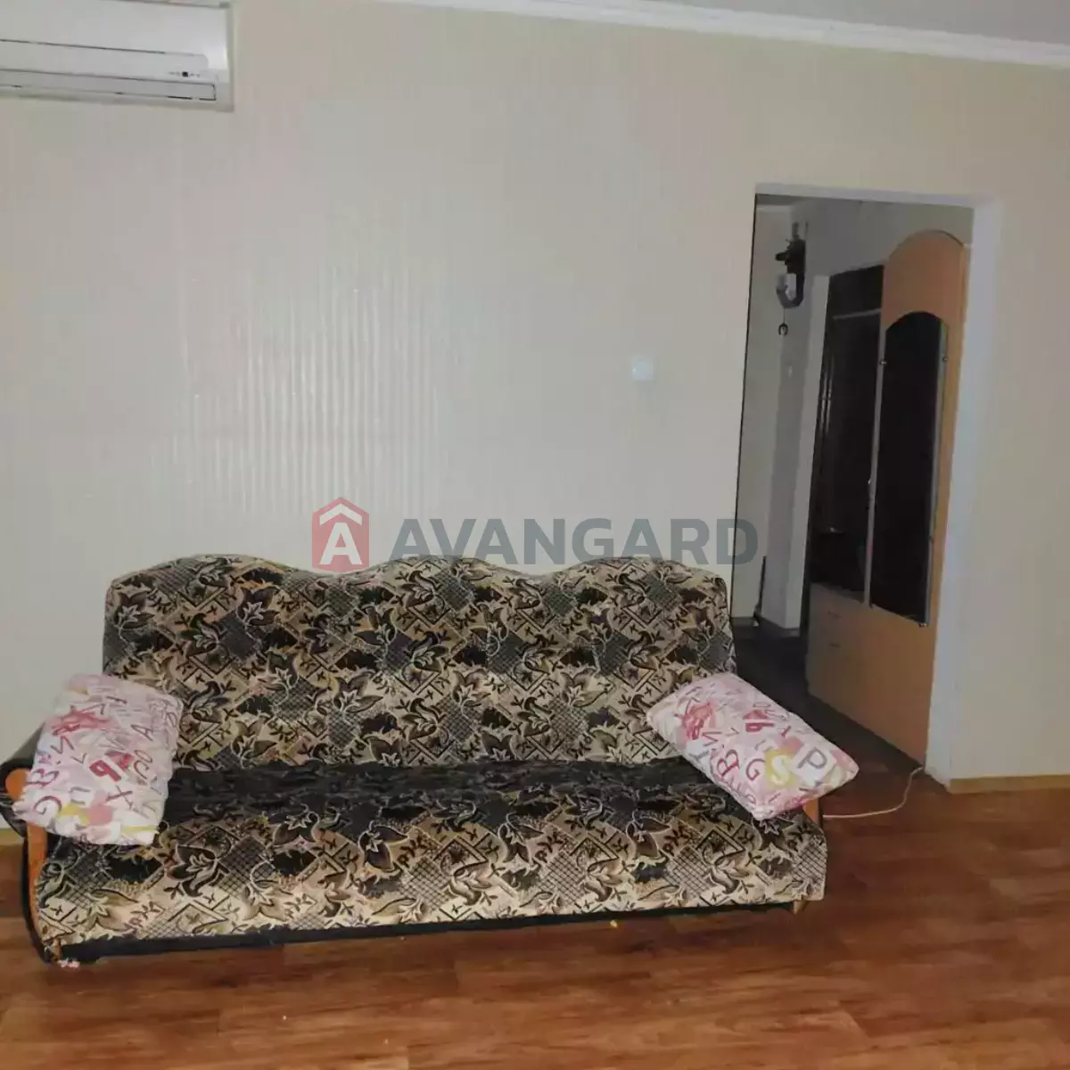 3 ��. ��������, 57/30/8 ��. �., 7/9 ������ ���� 19