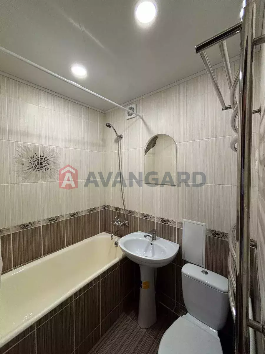 1 . , 35/-/7 . ., 3/5   9