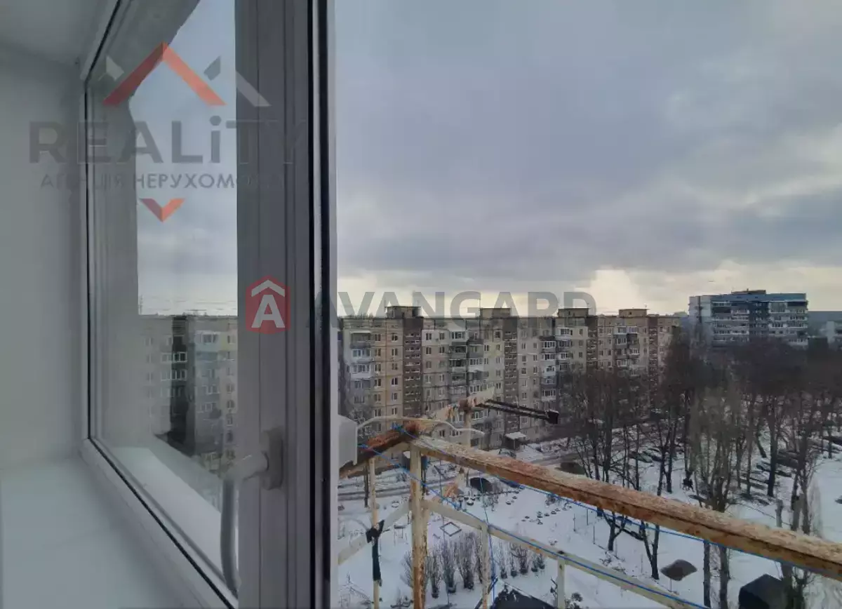 1 ��. ��������, 31/17/6 ��. �., 9/9 ������ ���� 4