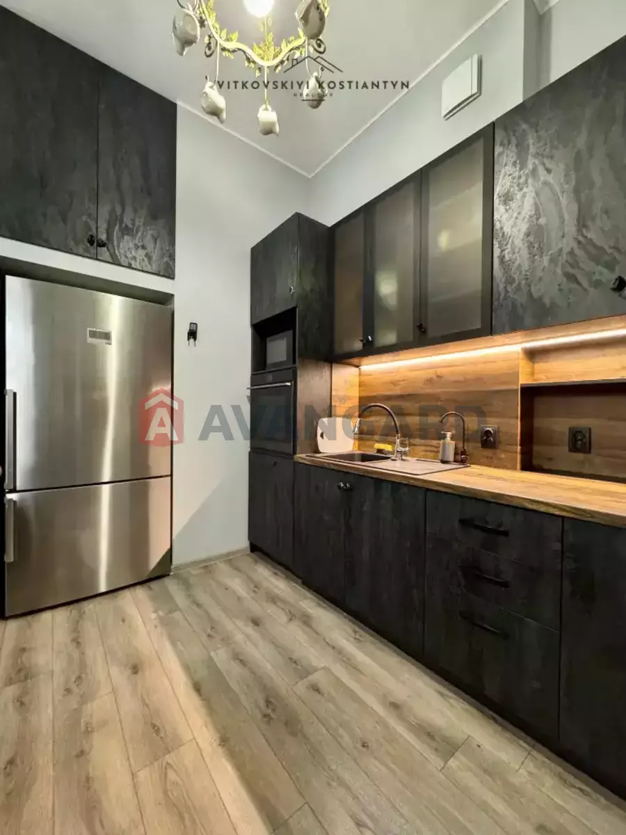 3 ��. ��������, 110/-/20 ��. �., 3/15 ������ ���� 20