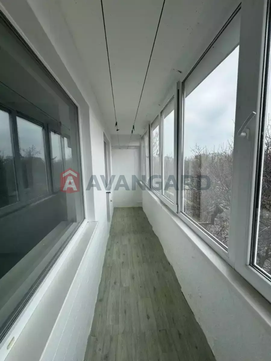 1 ����. ��������, 40/18/8 ��. �., 4/12 ���� ���� 6