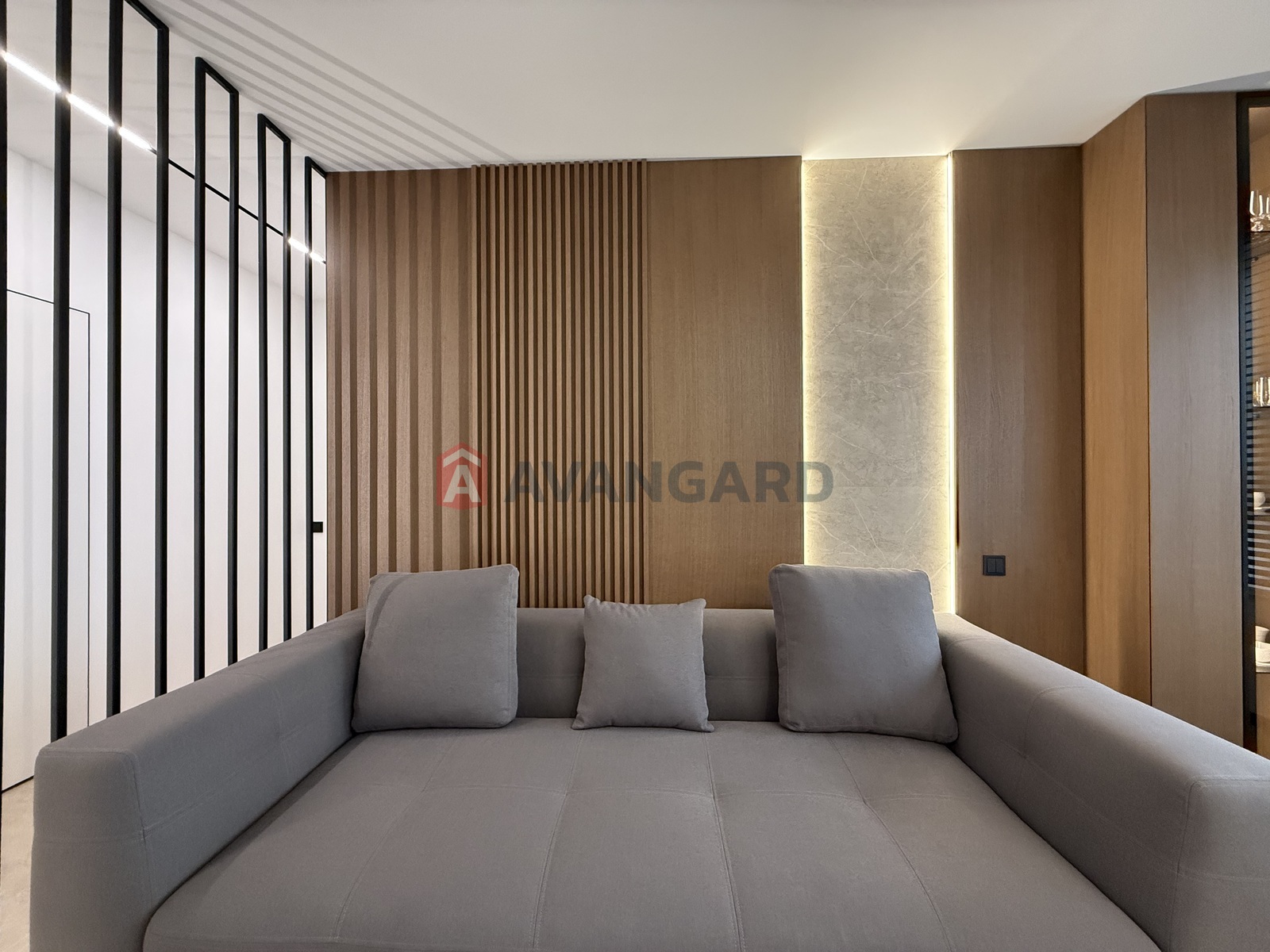 2 ��. ��������, 64,8/26,6/18 ��. �., 8/16 ������ ���� 15