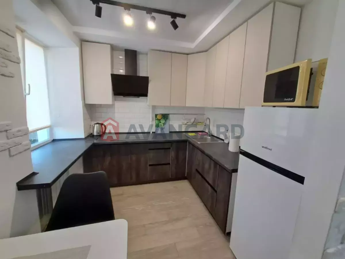 1 ��. ��������, 32/20/10 ��. �., 4/5 ������ ���� 7