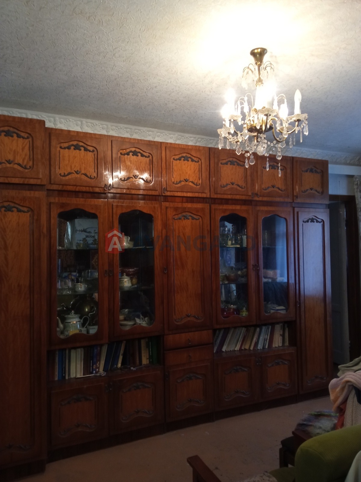 3 ��. ��������, 56/-/7 ��. �., 1/5 ������ ���� 4