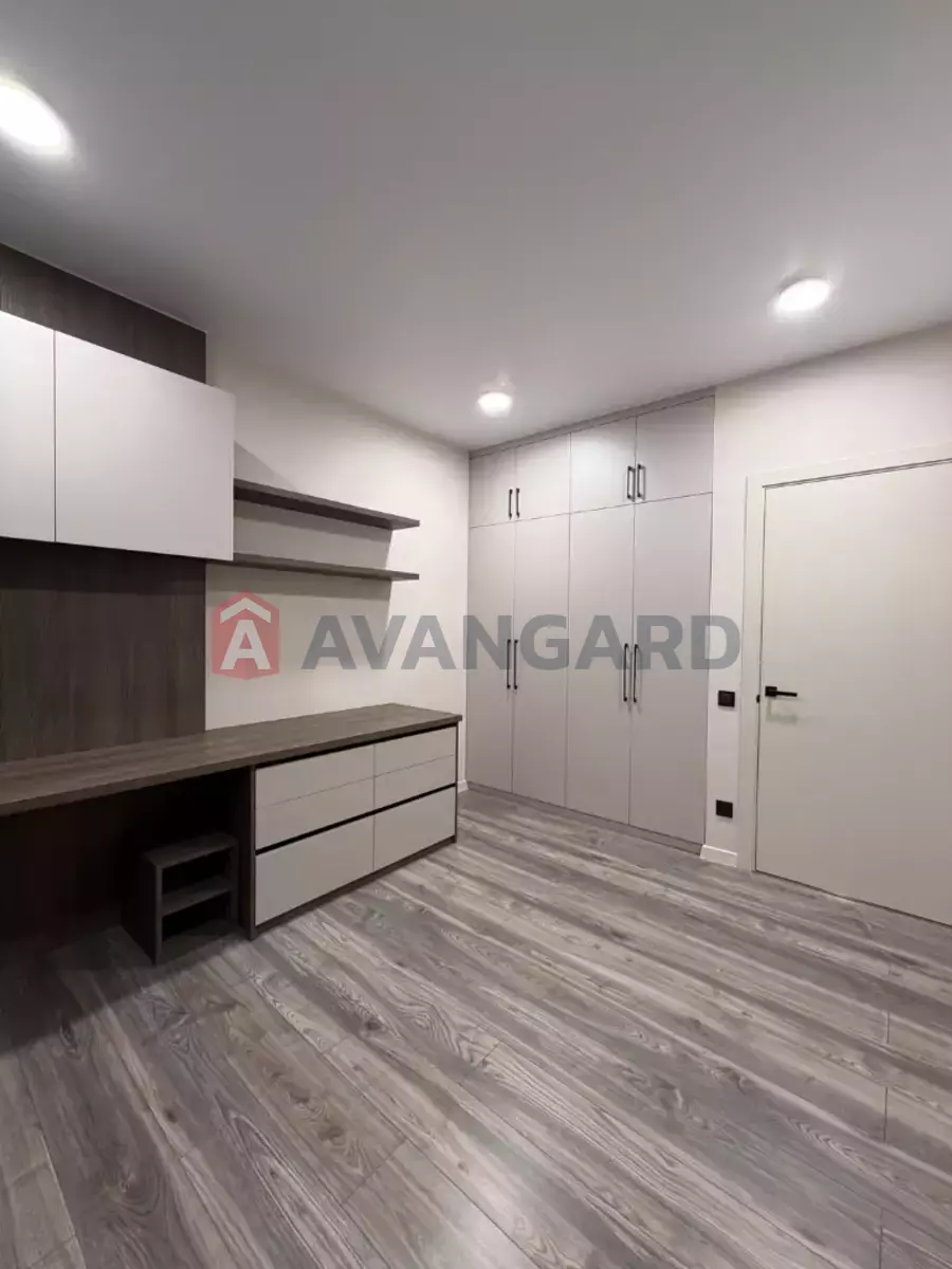 2 ��. ��������, 60/40/15 ��. �., 16/17 ������ ���� 11