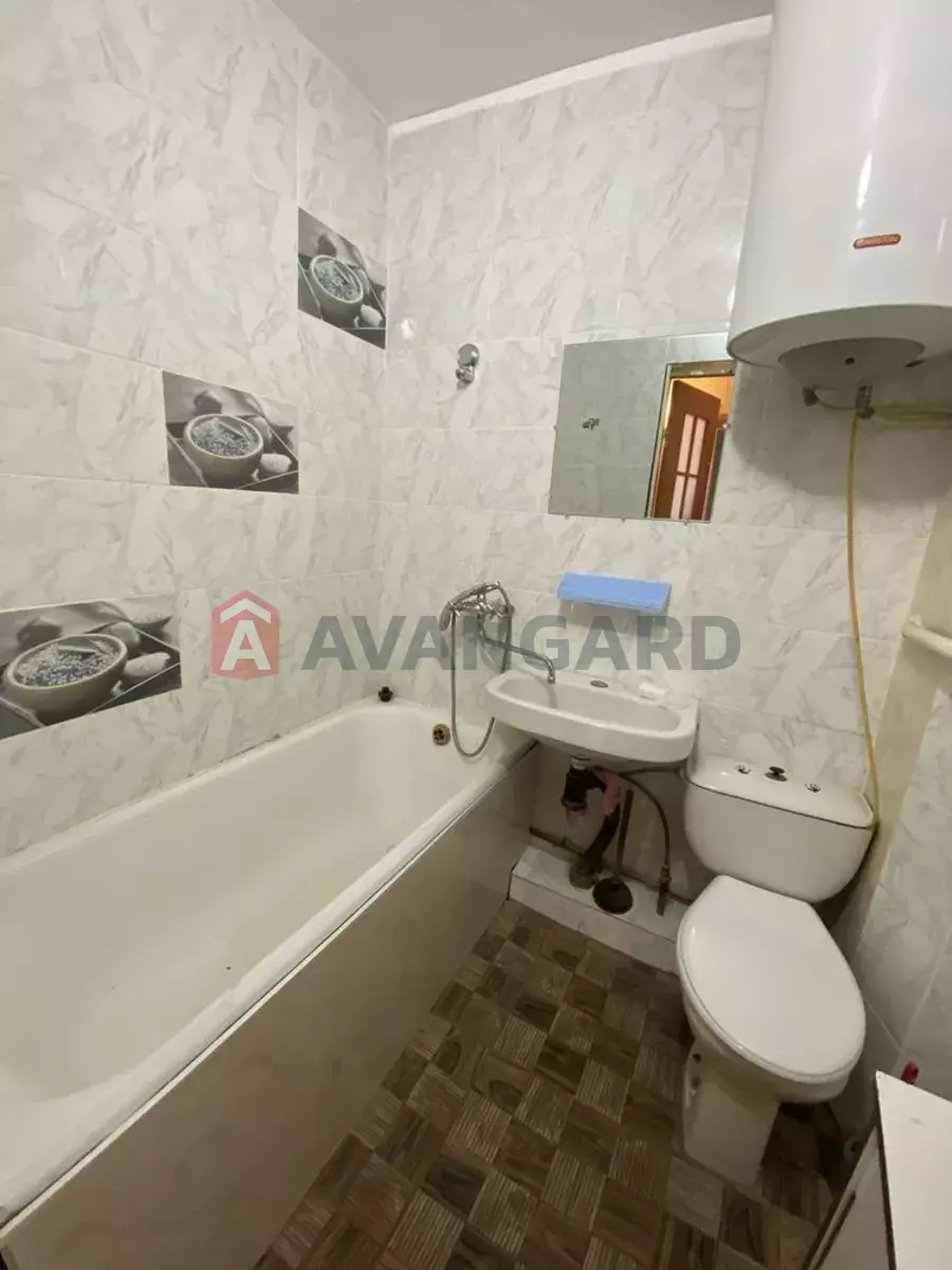 1 ��. ��������, 38/-/9 ��. �., 8/9 ������ ���� 4