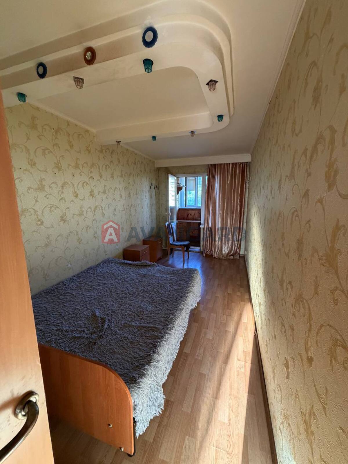 3 ��. ��������, 70/-/- ��. �., 5/9 ������ ���� 10