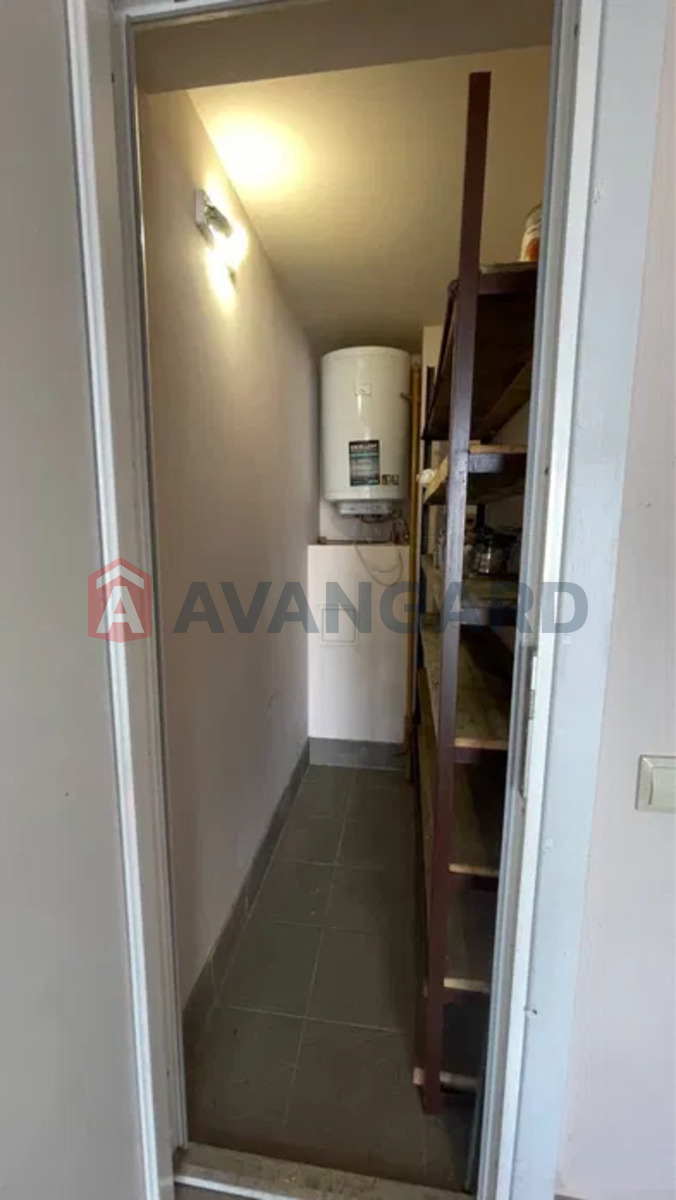 3 ����. ��������, 137/-/- ��. �., 1/3 ���� ���� 19