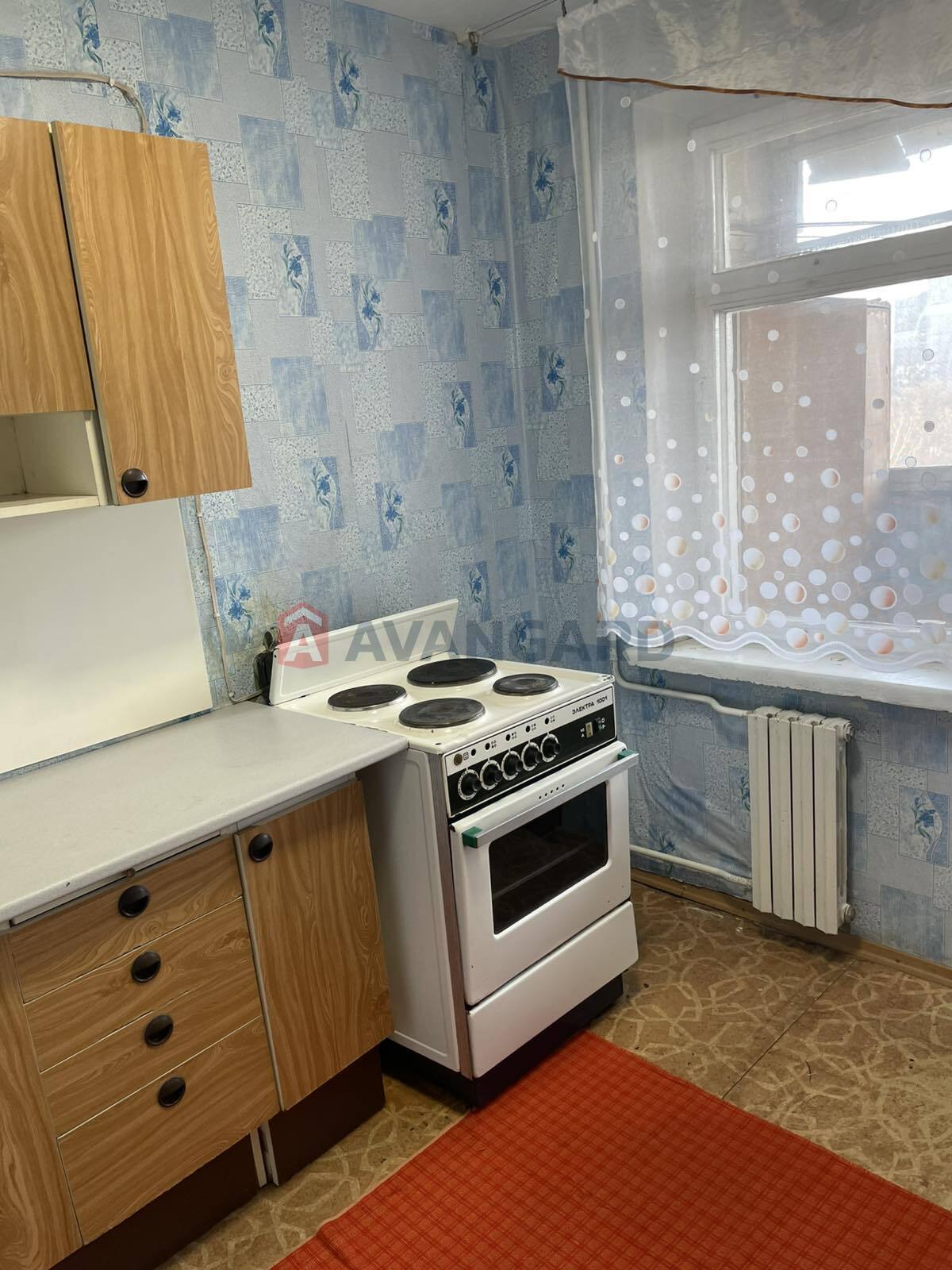 1 ��. ��������, 40/22/7 ��. �., 8/14 ������ ���� 2