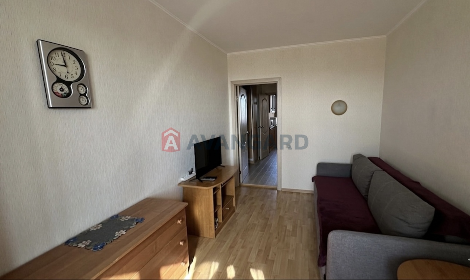 1 ����. ��������, 38/20/8 ��. �., 6/11 ���� ���� 4