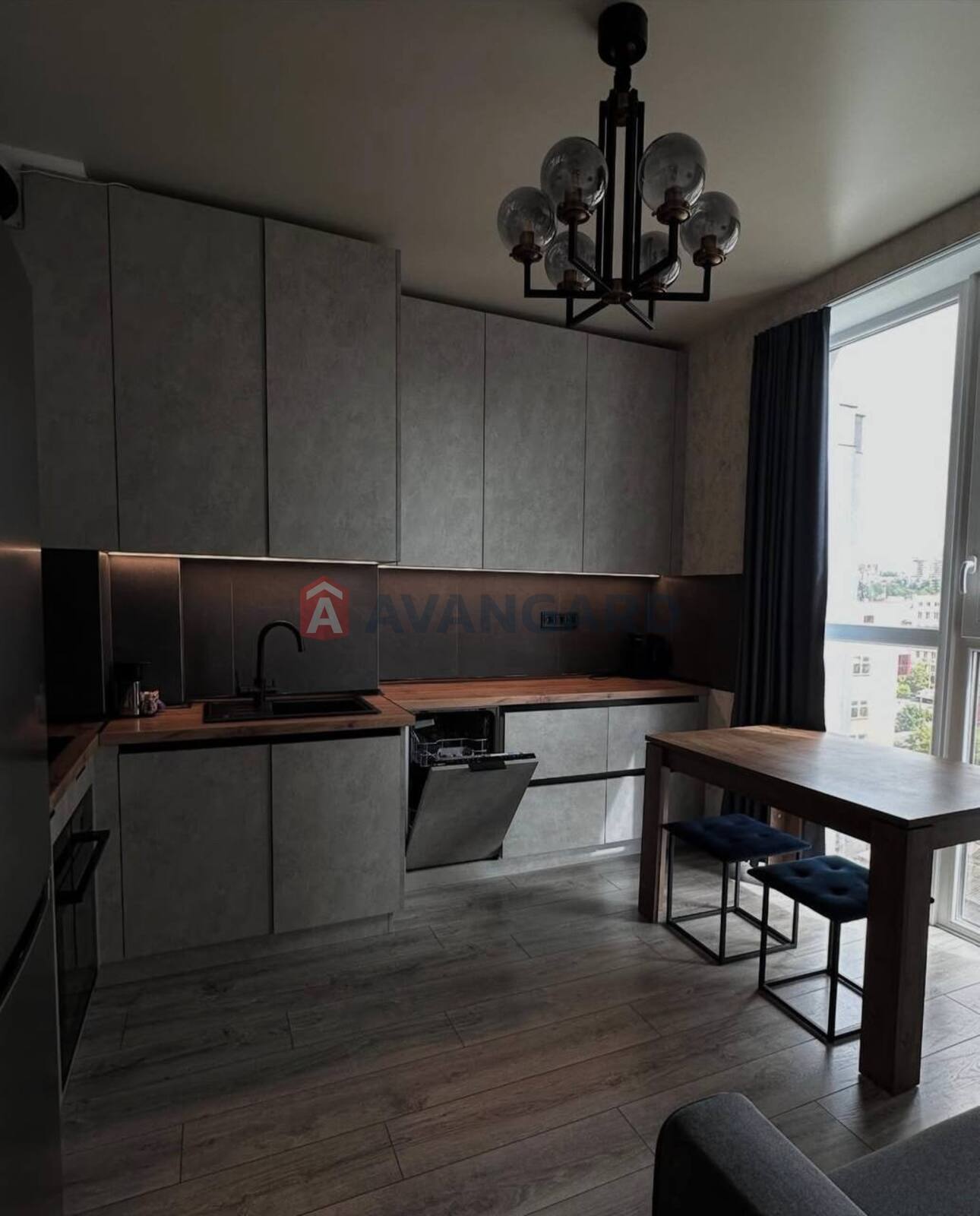 2 ��. ��������, 45/-/- ��. �., 8/13 ������ ���� 5