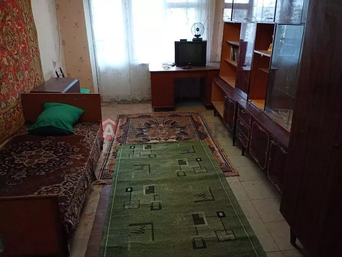 3 ��. ��������, 70/-/9 ��. �., 9/9 ������ ���� 9