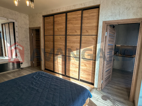 2 ��. ��������, 45/-/- ��. �., 8/13 ������ ���� 14