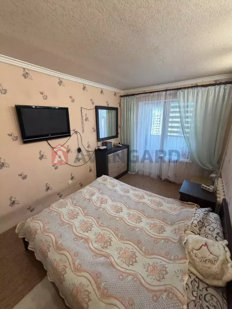 3 ����. ��������, 66/-/9 ��. �., 9/10 ���� ���� 4