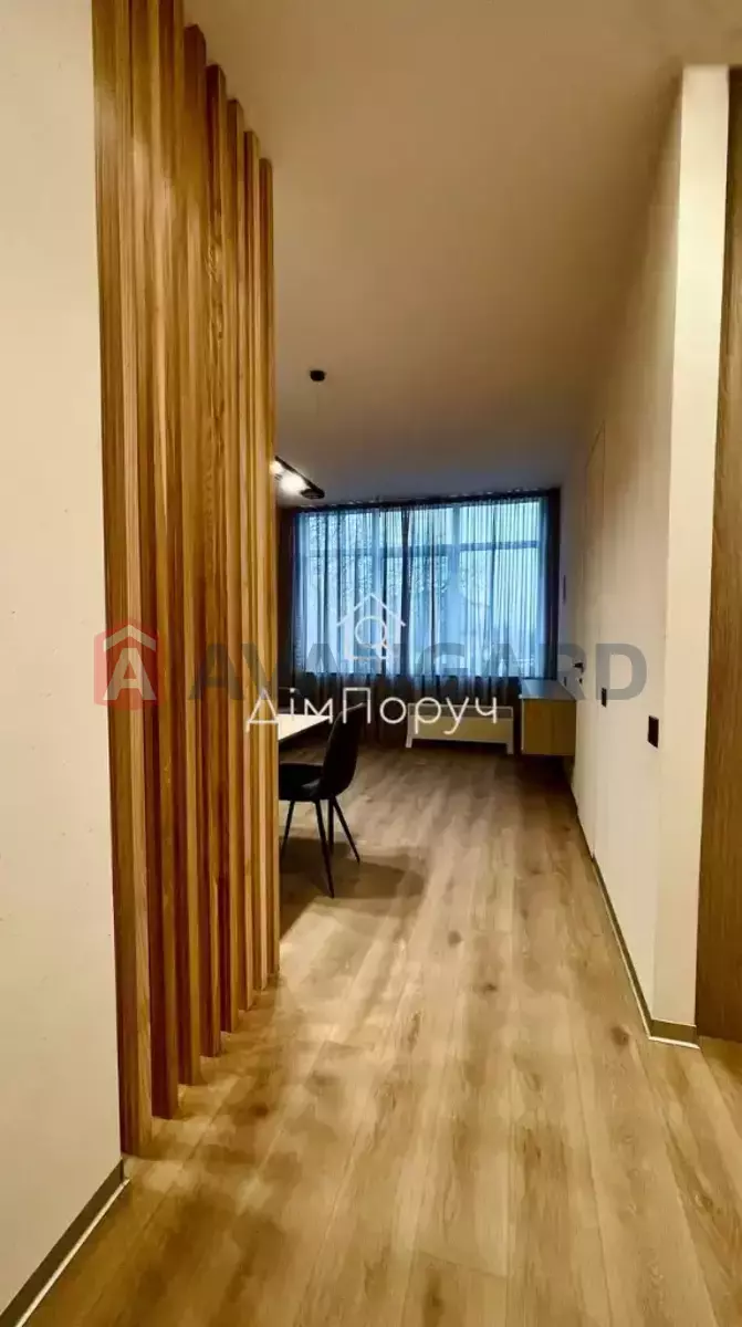 2 ����. ��������, 42/20/8 ��. �., 3/6 ���� ���� 17