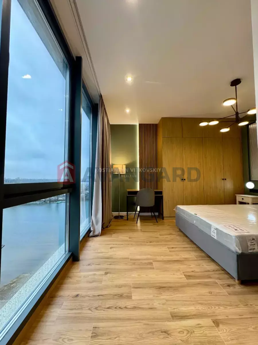 2 ��. ��������, 55/-/18 ��. �., 7/13 ������ ���� 6