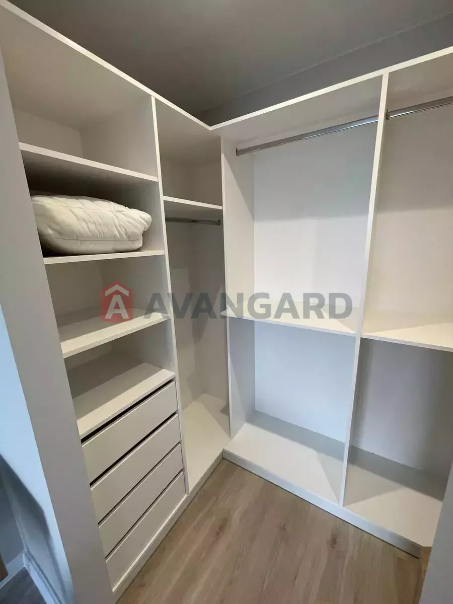 1 ����. ��������, 45/-/10 ��. �., 8/9 ���� ���� 9