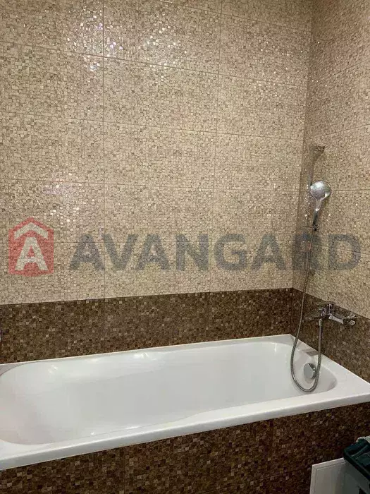 1 ��. ��������, 51/-/15 ��. �., 9/10 ������ ���� 8