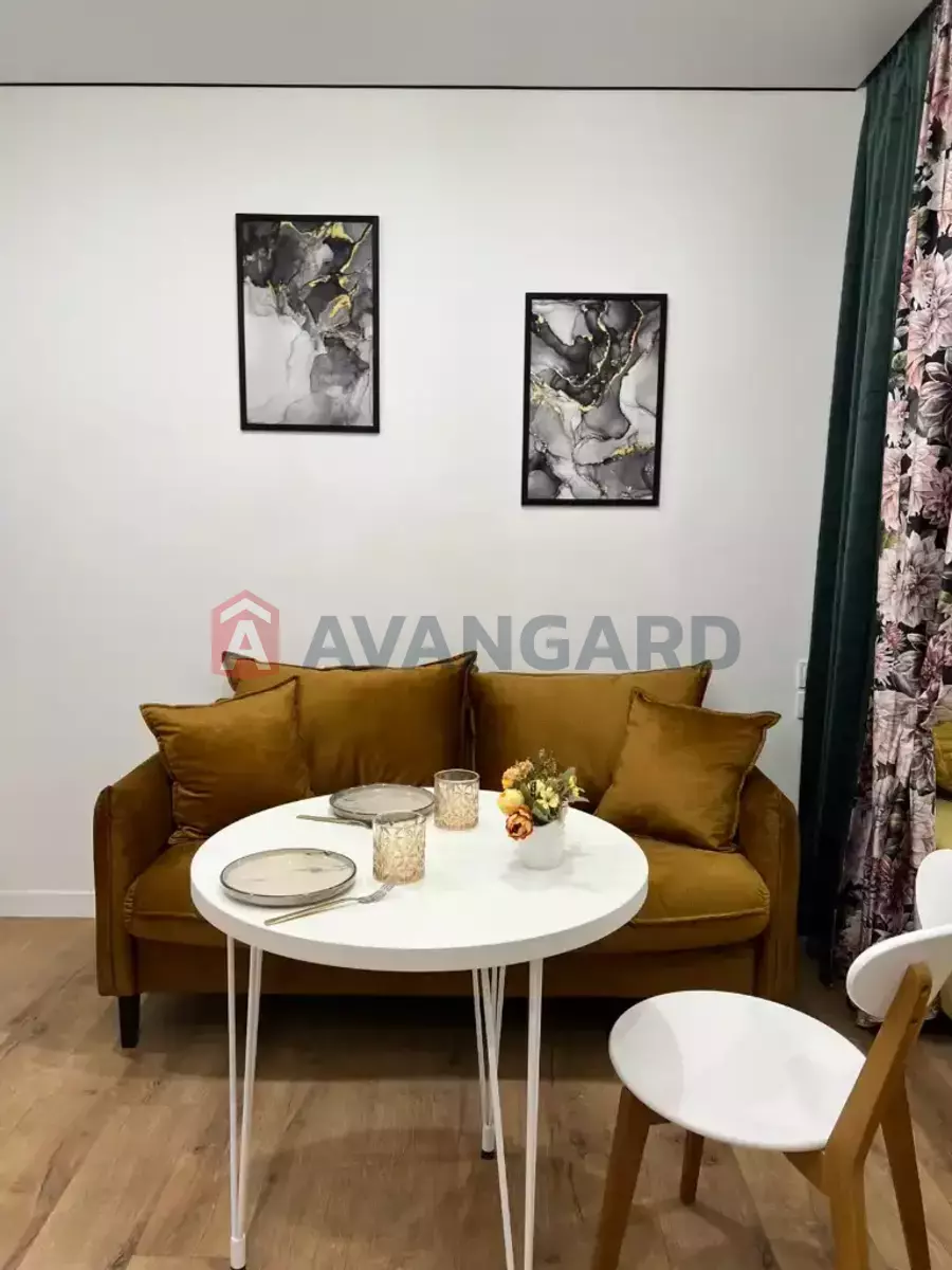 1 ����. ��������, 34/-/- ��. �., 17/24 ���� ���� 4