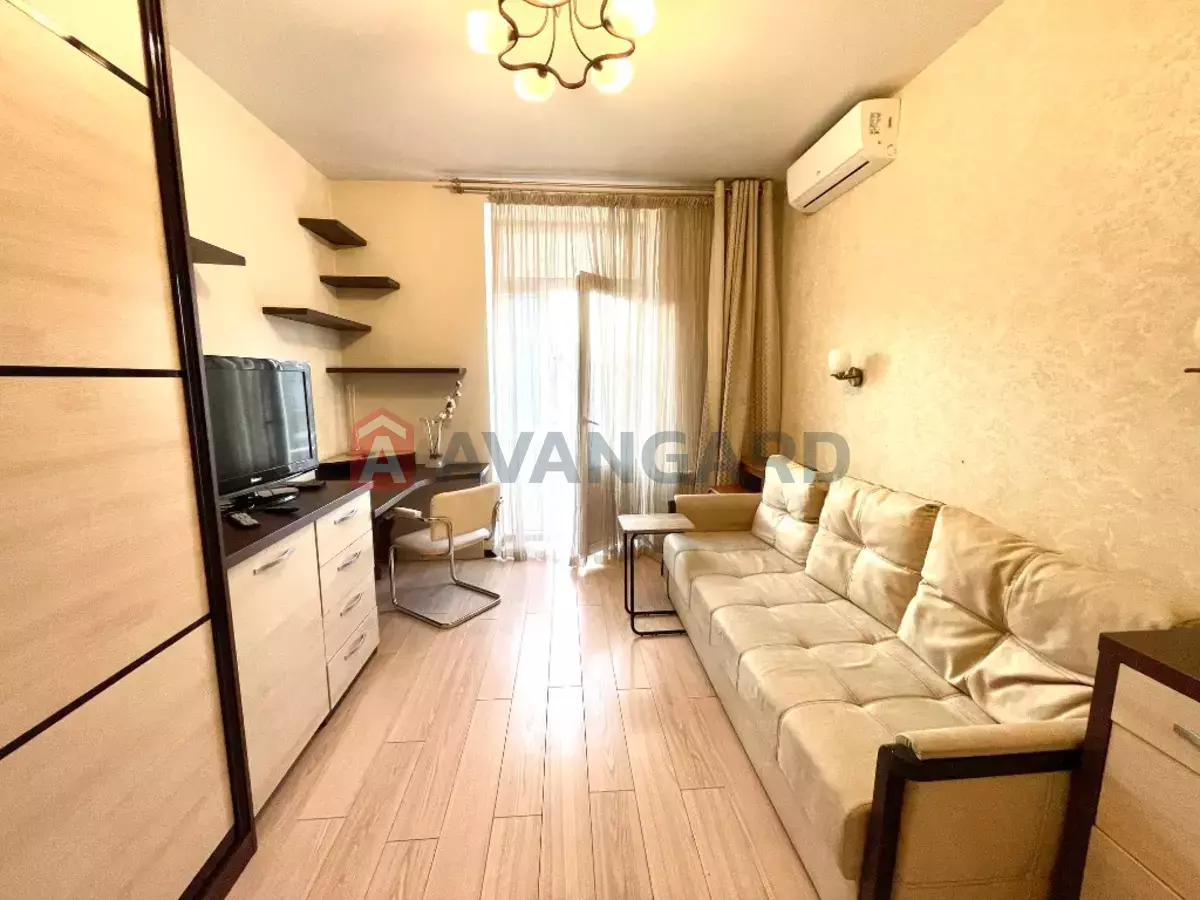 2 ��. ��������, 52/29/7 ��. �., 4/5 ������ ���� 1