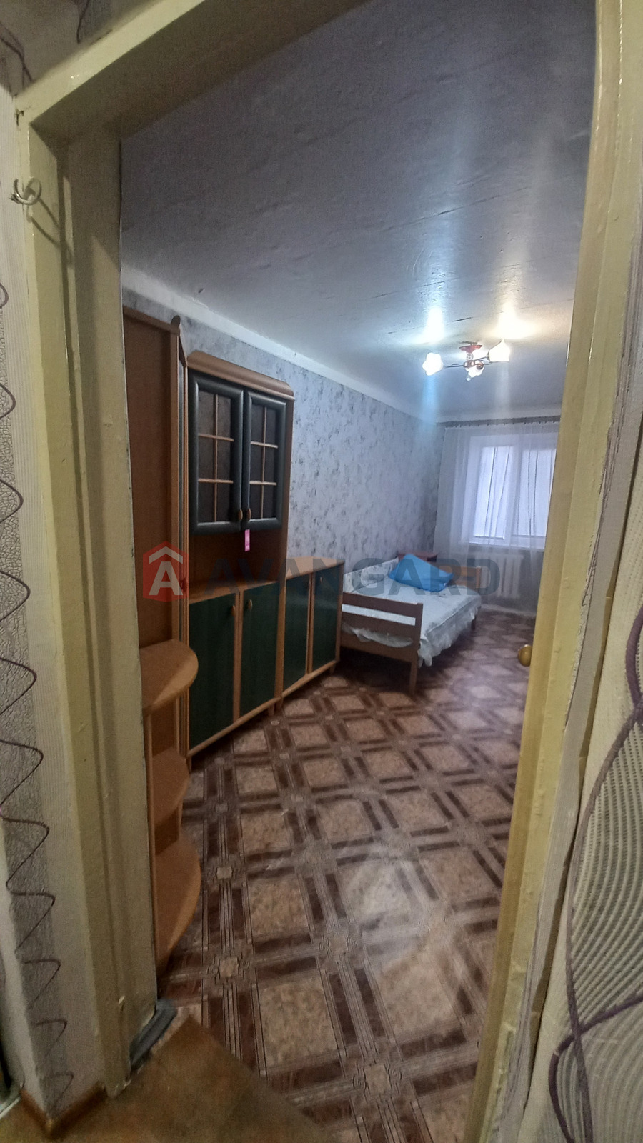 2 ����. ��������, 43/27/- ��. �., 1/5 ���� ���� 7