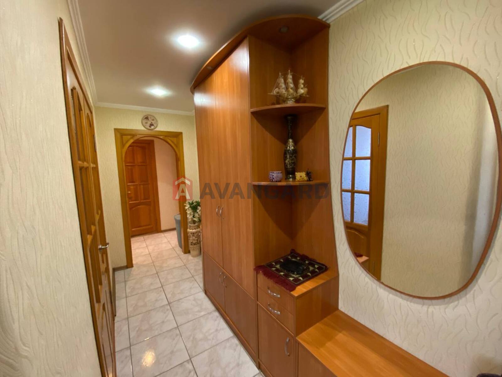 3 ��. ��������, 67/40/9 ��. �., 7/9 ������ ���� 1