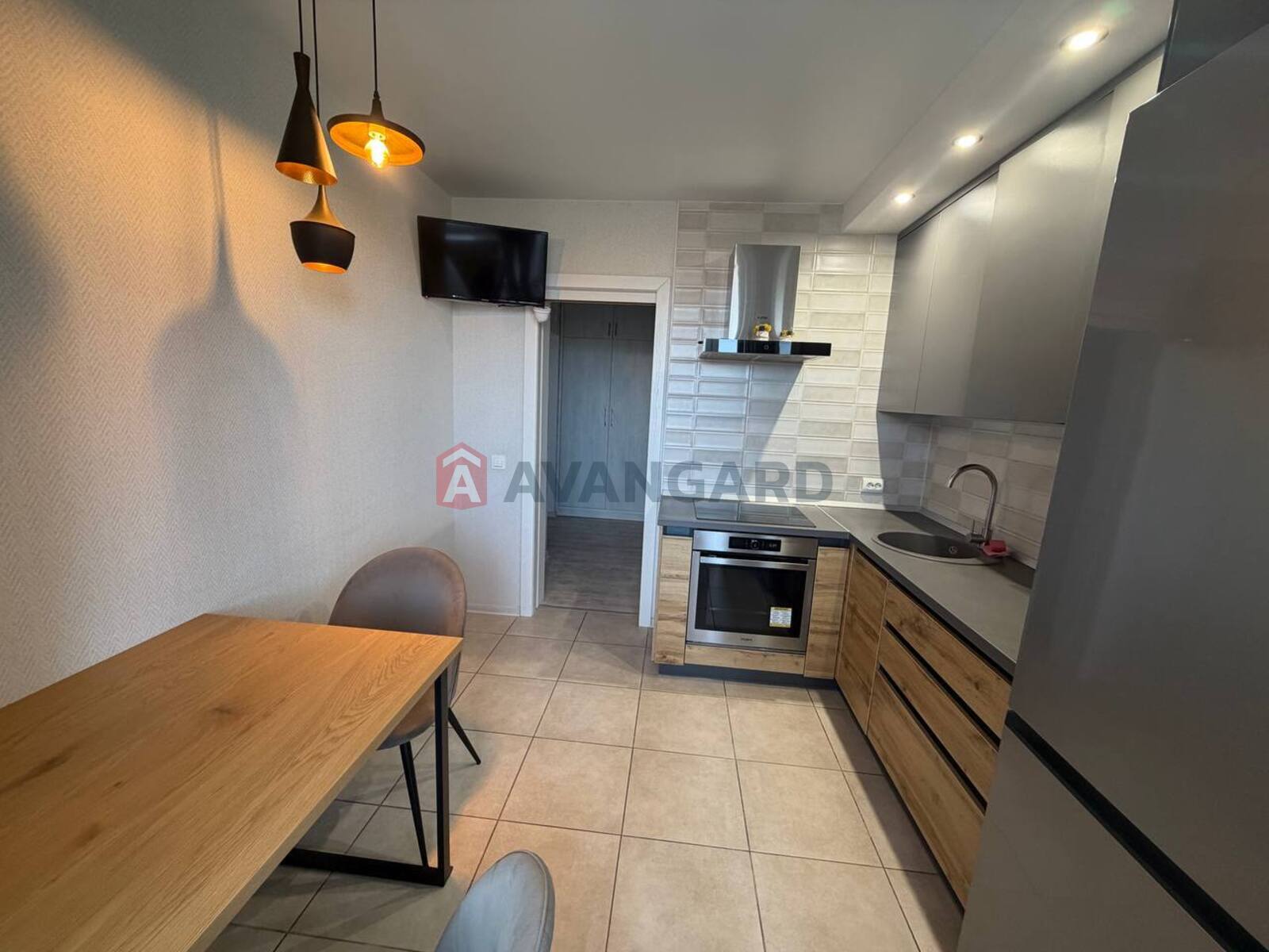 2 ��. ��������, 60/30/10 ��. �., 9/10 ������ ���� 2