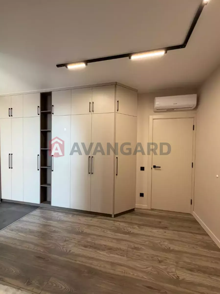 2 ��. ��������, 60/40/15 ��. �., 16/17 ������ ���� 8