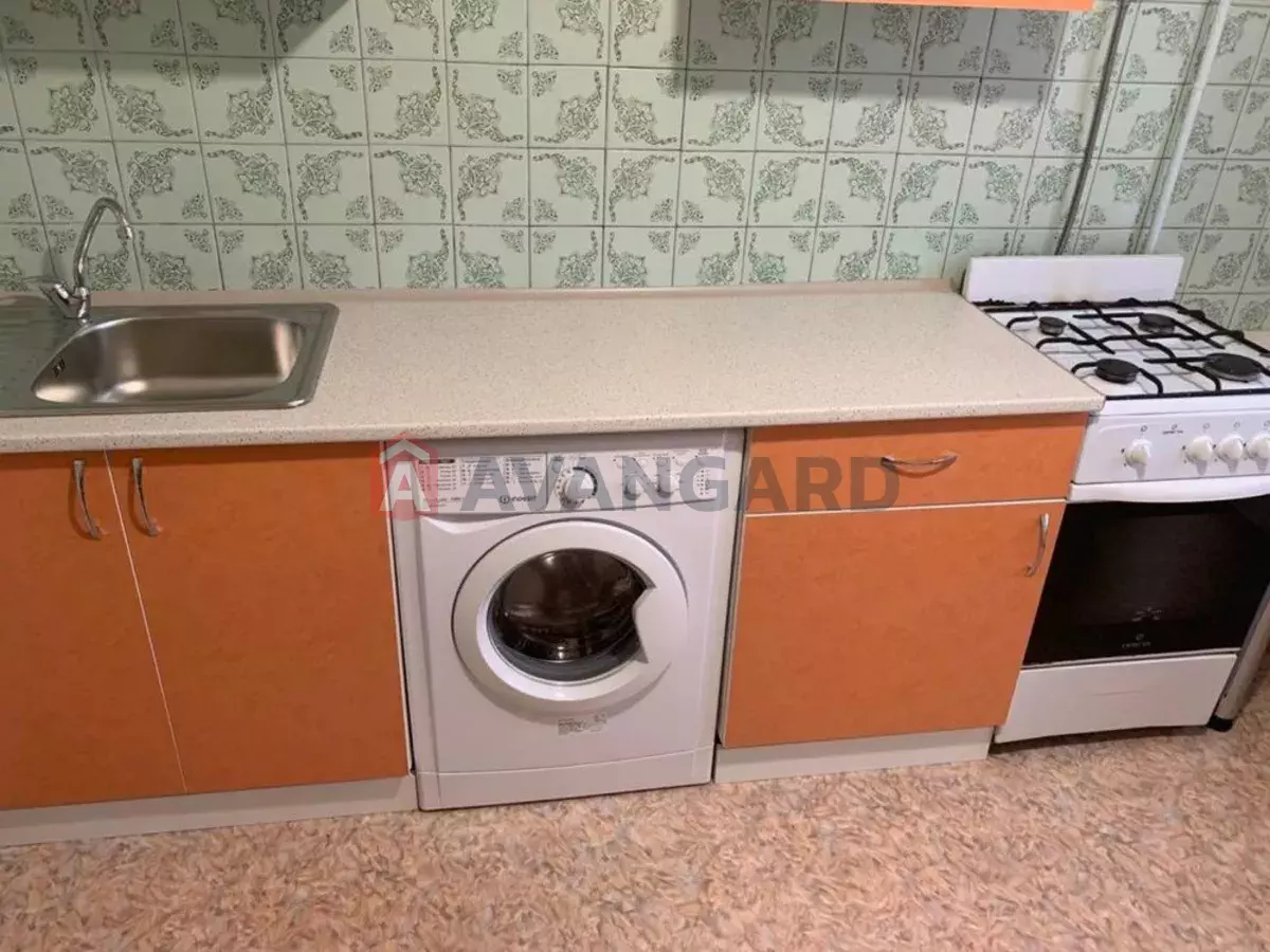 1 . , 37/-/8 . ., 5/9   11