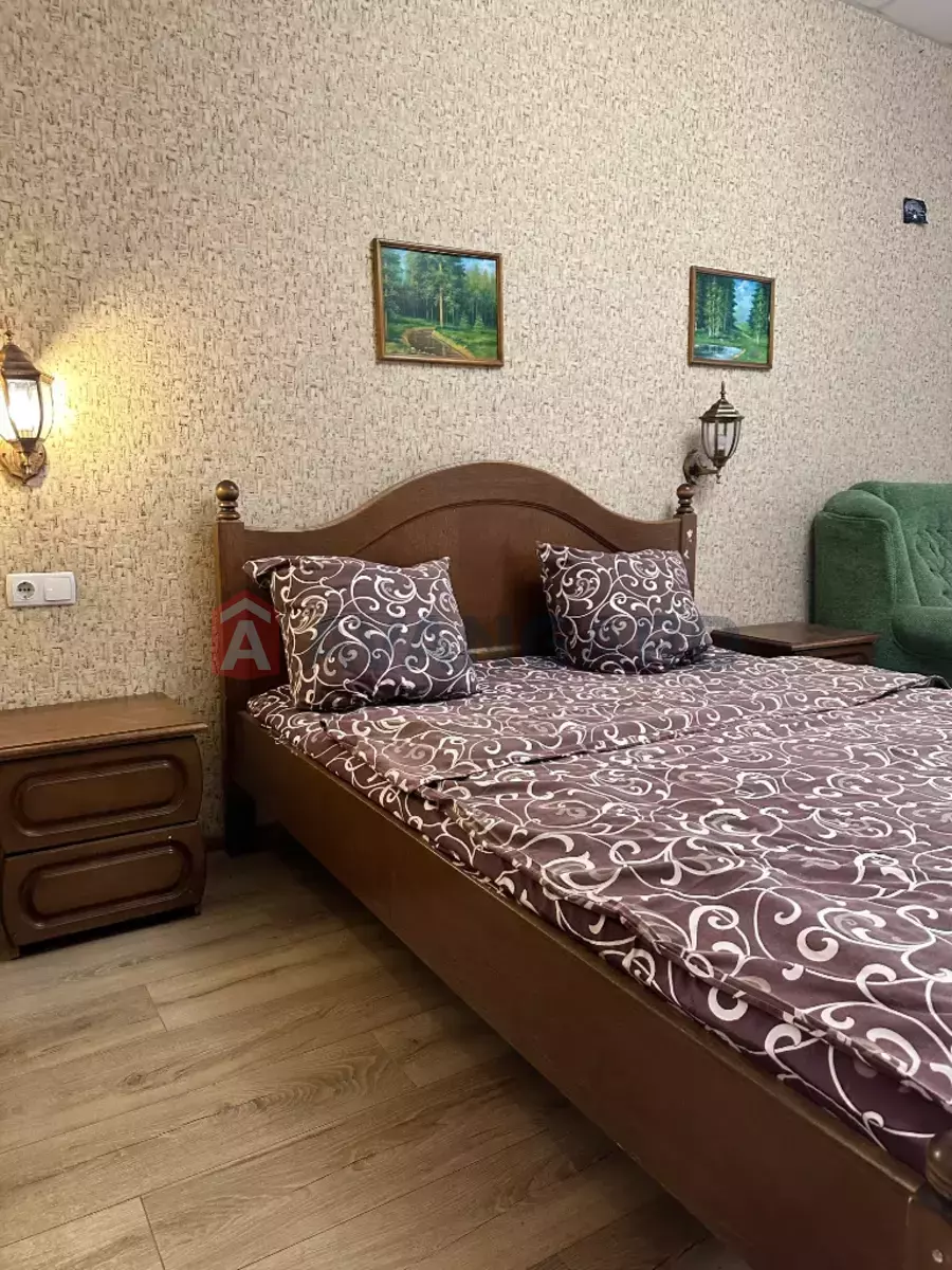 1 ��. ��������, 30/-/10 ��. �., 8/16 ������ ���� 3