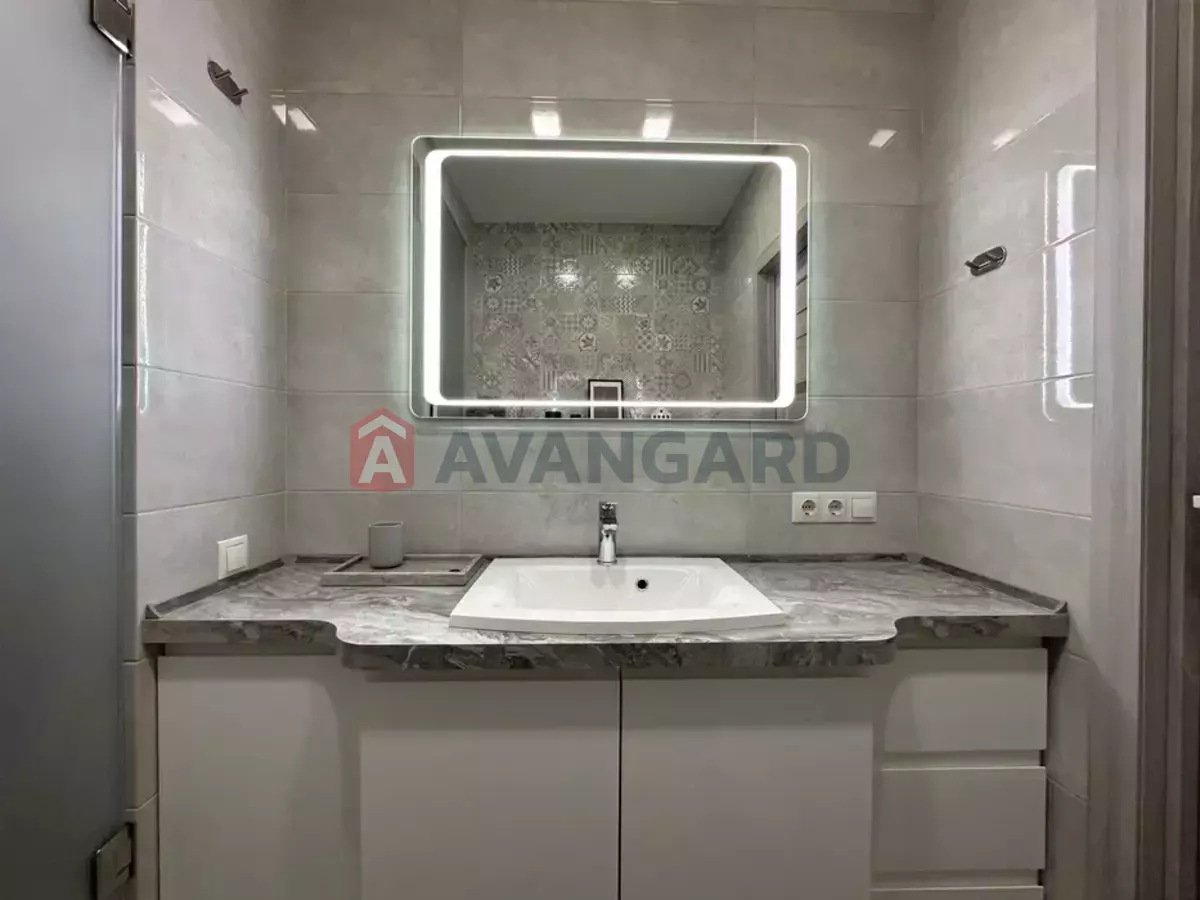 2 ��. ��������, 50/-/15 ��. �., 6/10 ������ ���� 13