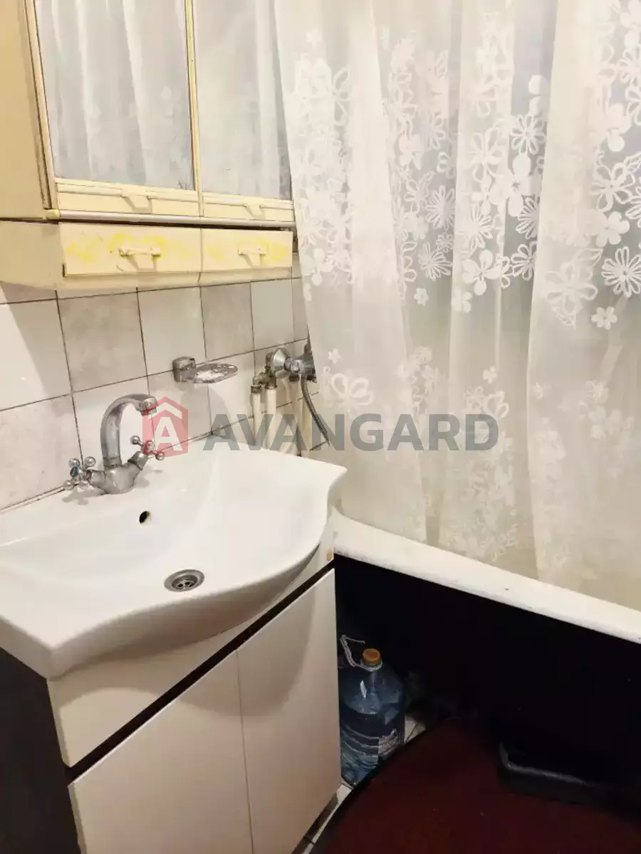 2 ��. ��������, 50/28/8 ��. �., 11/14 ������ ���� 8