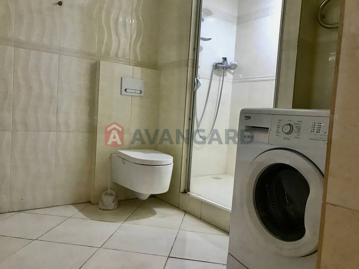 1 ��. ��������, 32/-/- ��. �., 2/3 ������ ���� 9