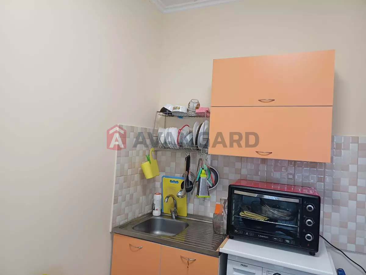 1 ����. ��������, 40/-/6 ��. �., 2/2 ���� ���� 8