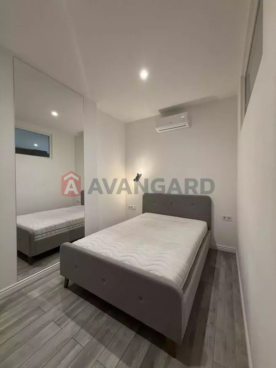 3 ����. ��������, 72/-/25 ��. �., 23/24 ���� ���� 12